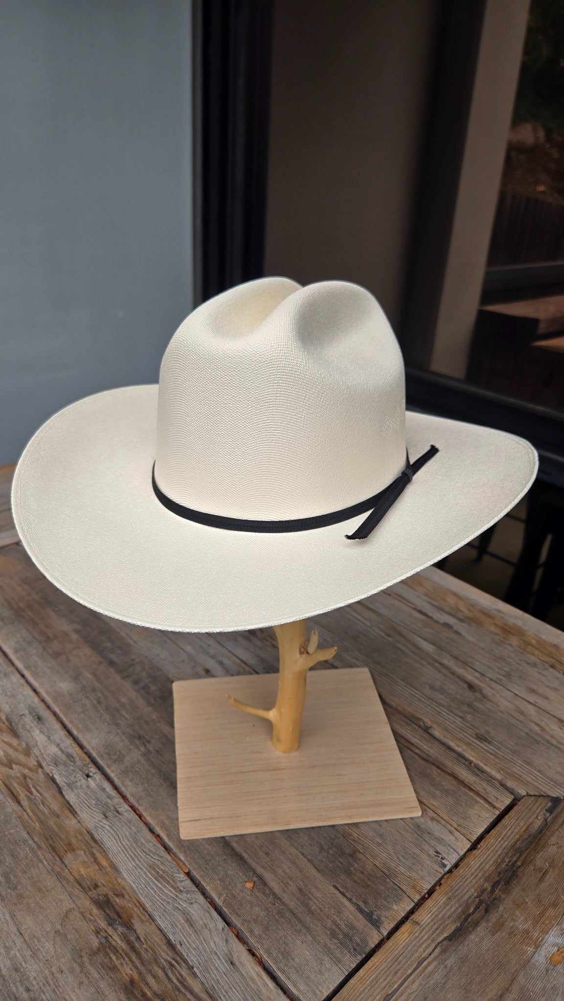 Ivory western cowboy hat with black band